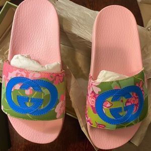 🩴Gucci sliders size 36👠! Brand new with box!